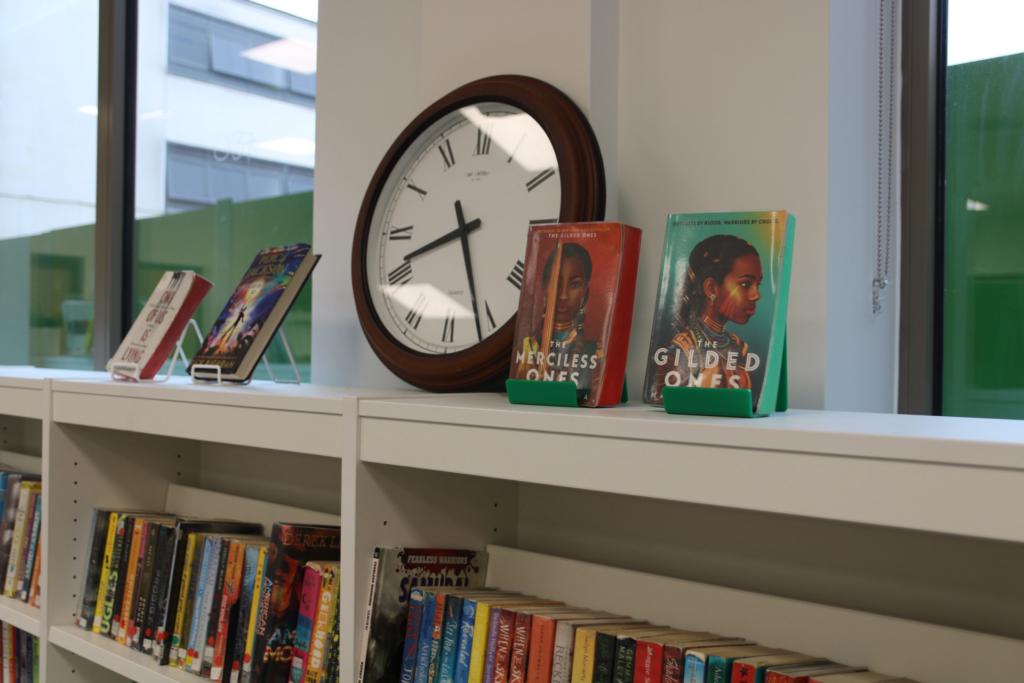 Library Clock